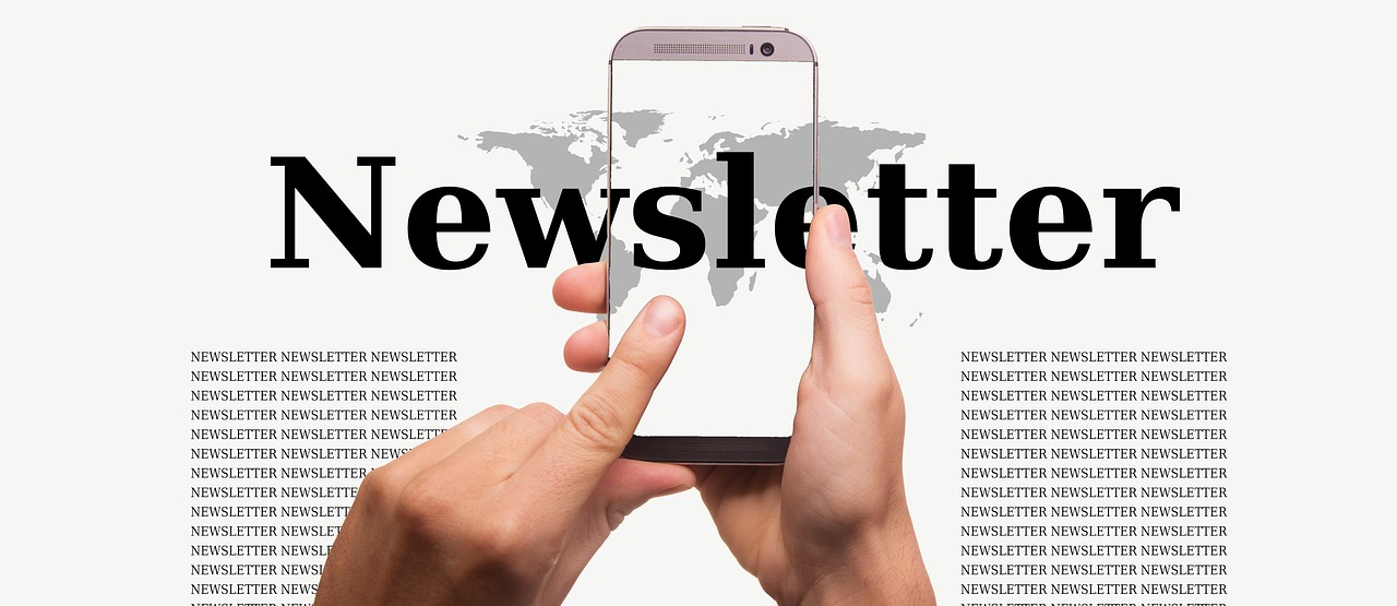 newsletter, hands, smartphone